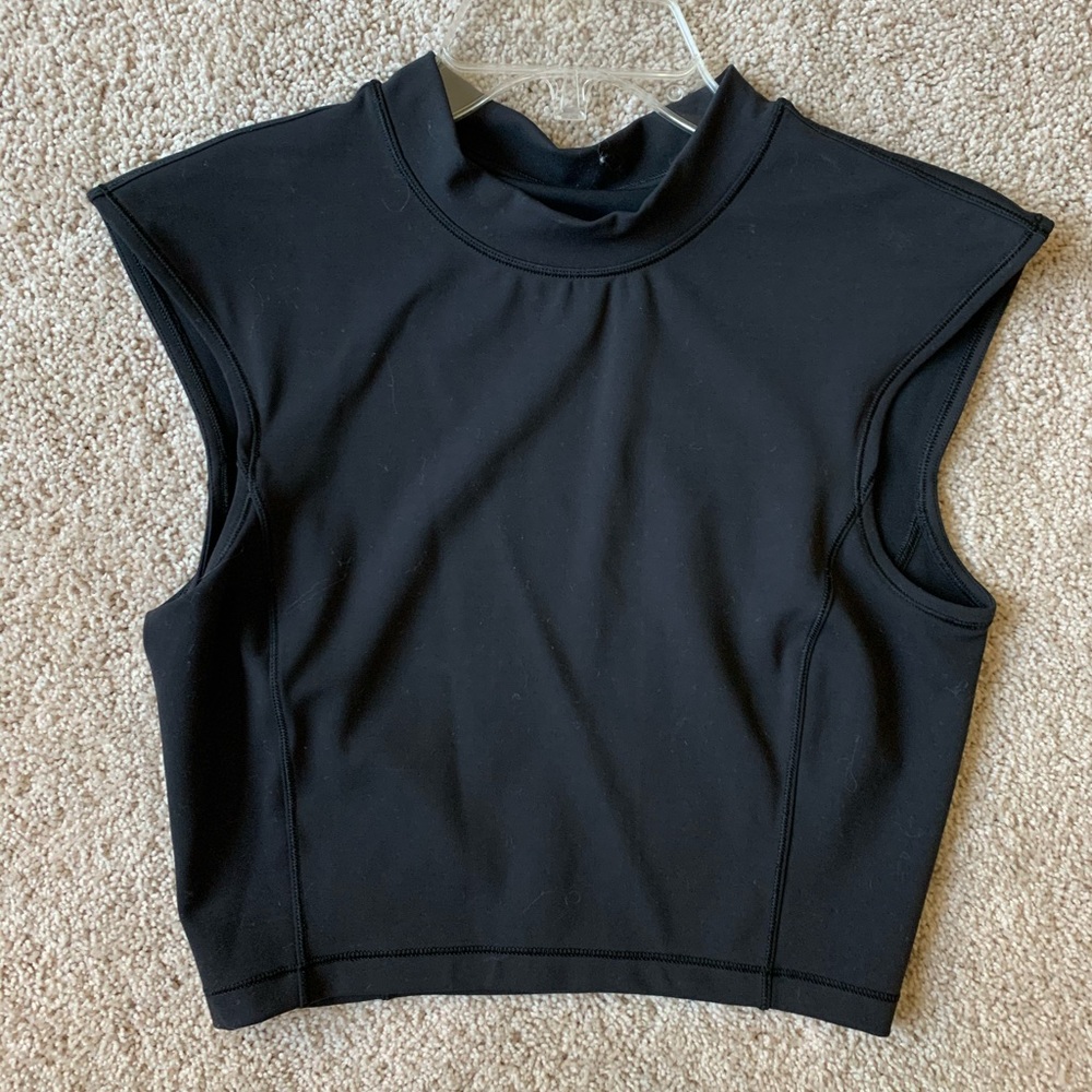 Lululemon Workout Tops